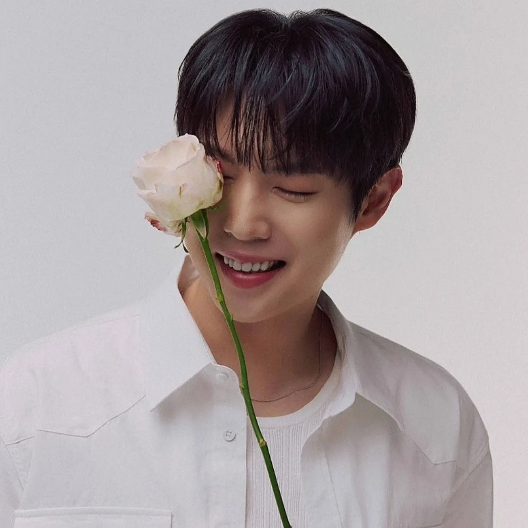 A moment captured by a fan of Son Taejin