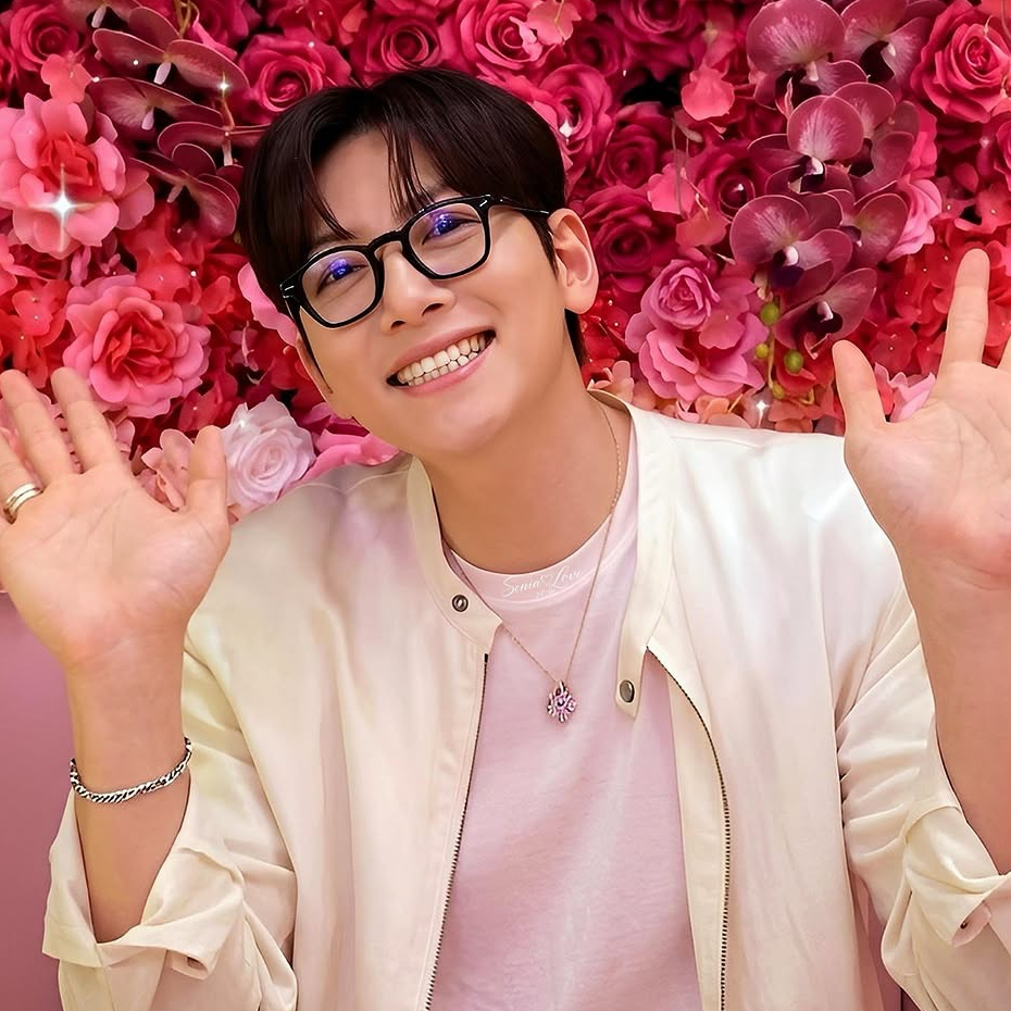 Behind-the-scenes cut of Ji Changwook