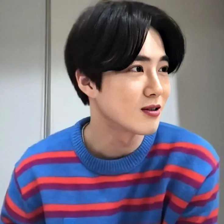 Behind-the-scenes cut of Suho