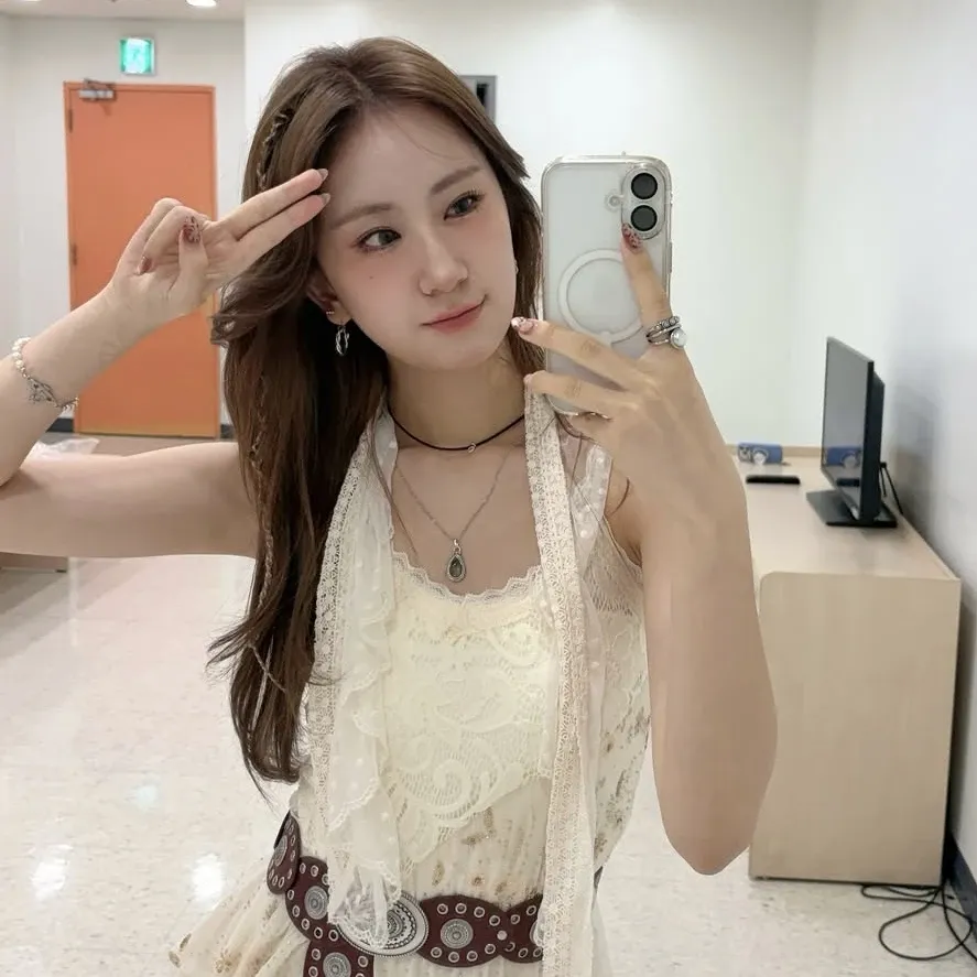 Foto kegiatan terbaru dari Jeon Yujin