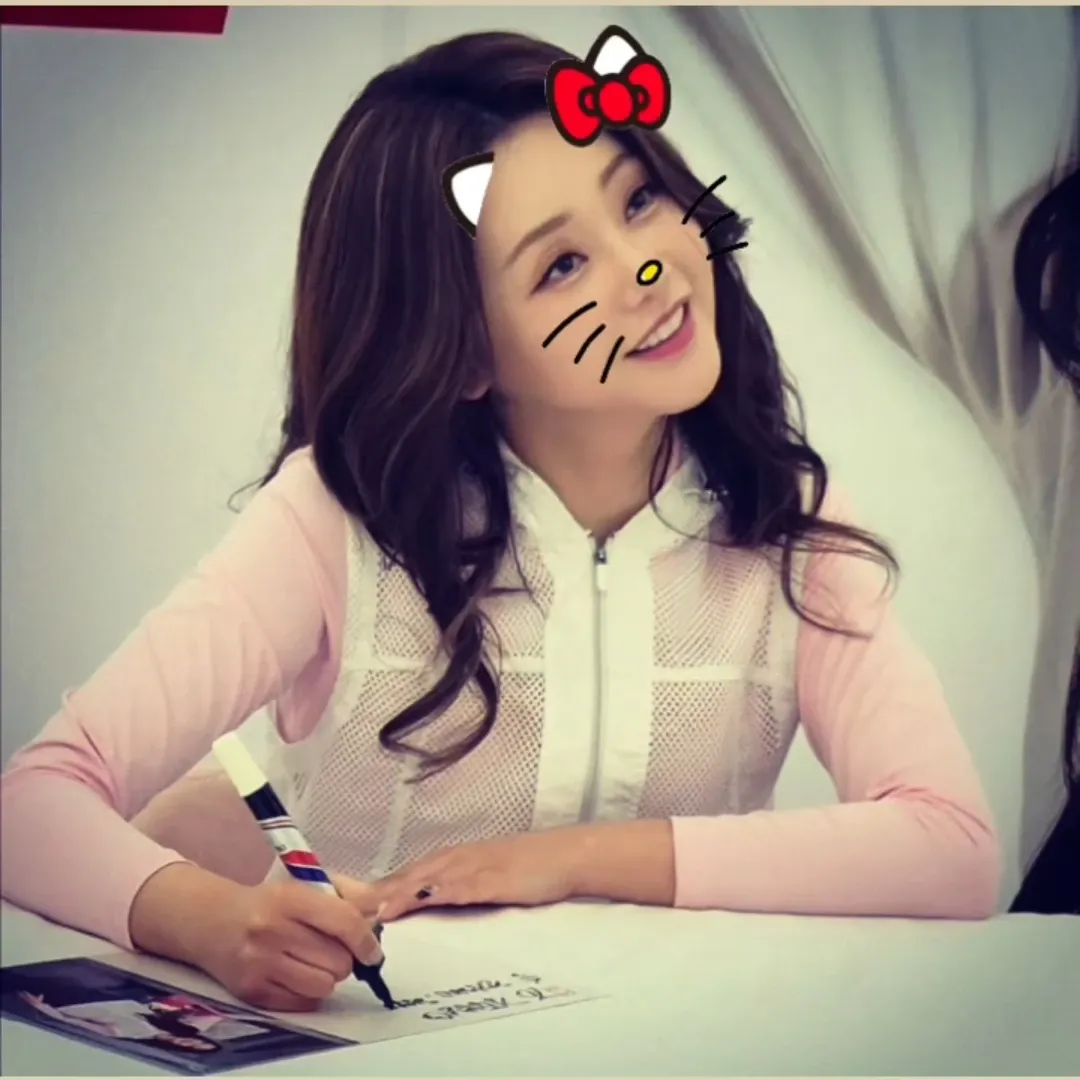 홍지윤의 비하인드 컷
