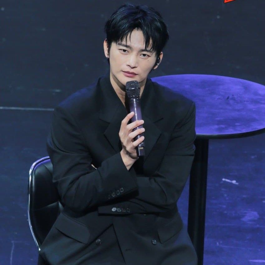 ソ・イングクの最近の活動ショット