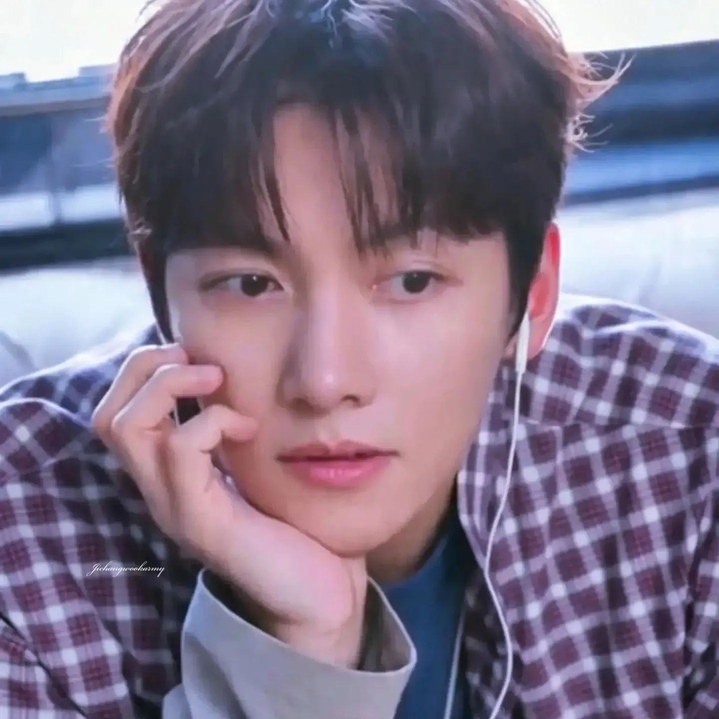 A moment captured by a fan of Ji Changwook