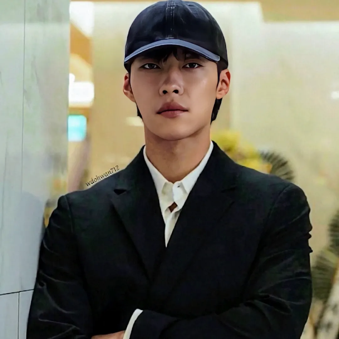 Behind-the-scenes cut of Woo Dohwan
