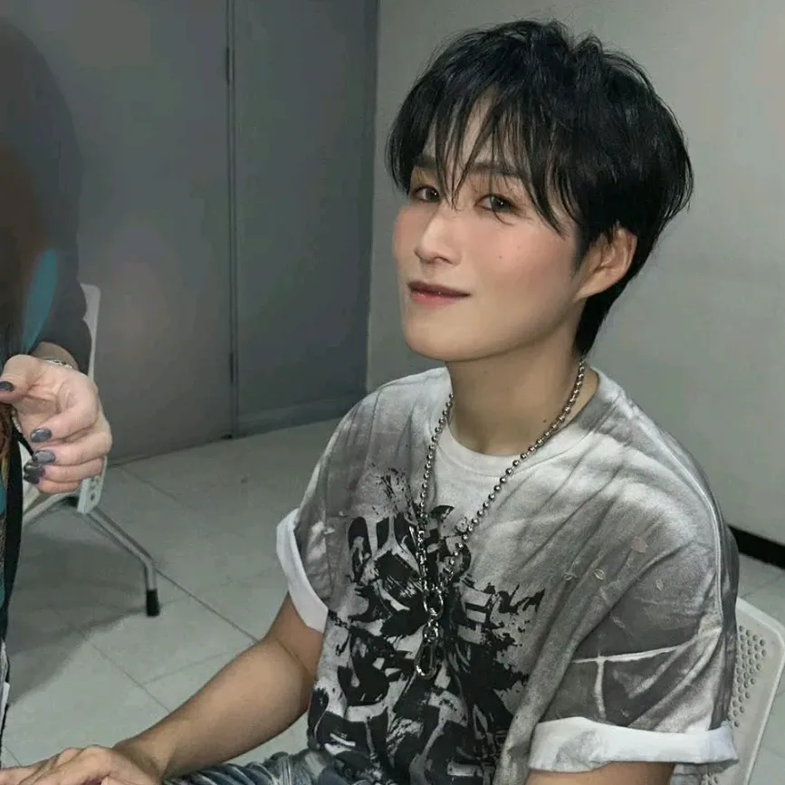 Cuplikan di balik layar dari Kim Heejae