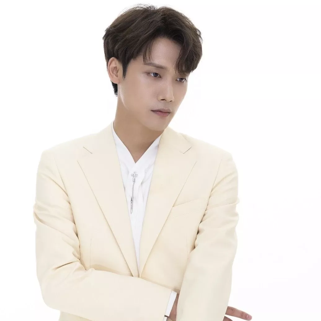 Recent activity shot of Choi Woojin