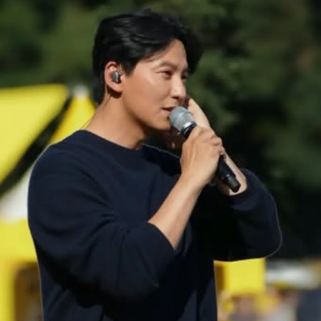 Behind-the-scenes cut of Kim Namgil