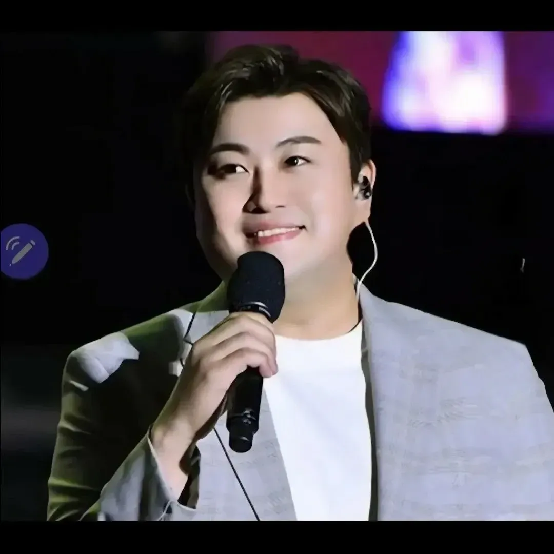 Cuplikan di balik layar dari Kim Hojoong