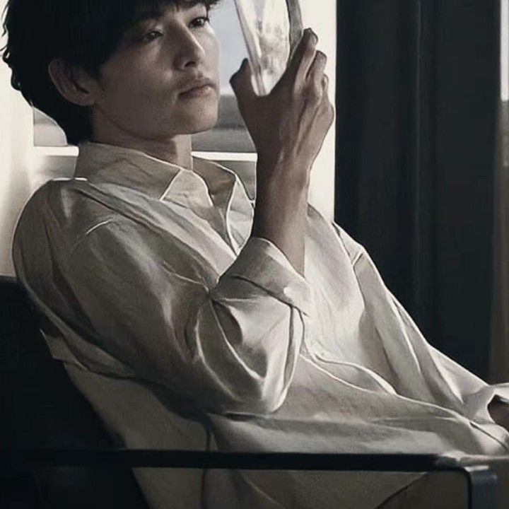 ソン・ジュンギの最近の活動ショット