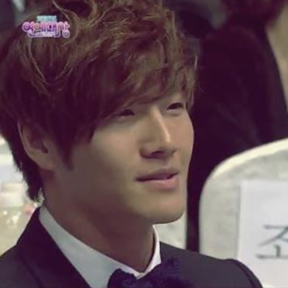 A moment captured by a fan of Kim Jongkook