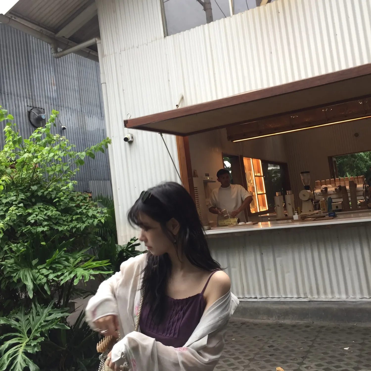 Behind-the-scenes cut of Jung Somin
