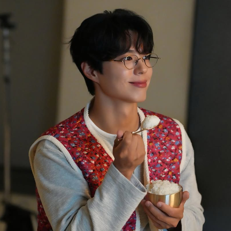 Latest photo of Park Bogum