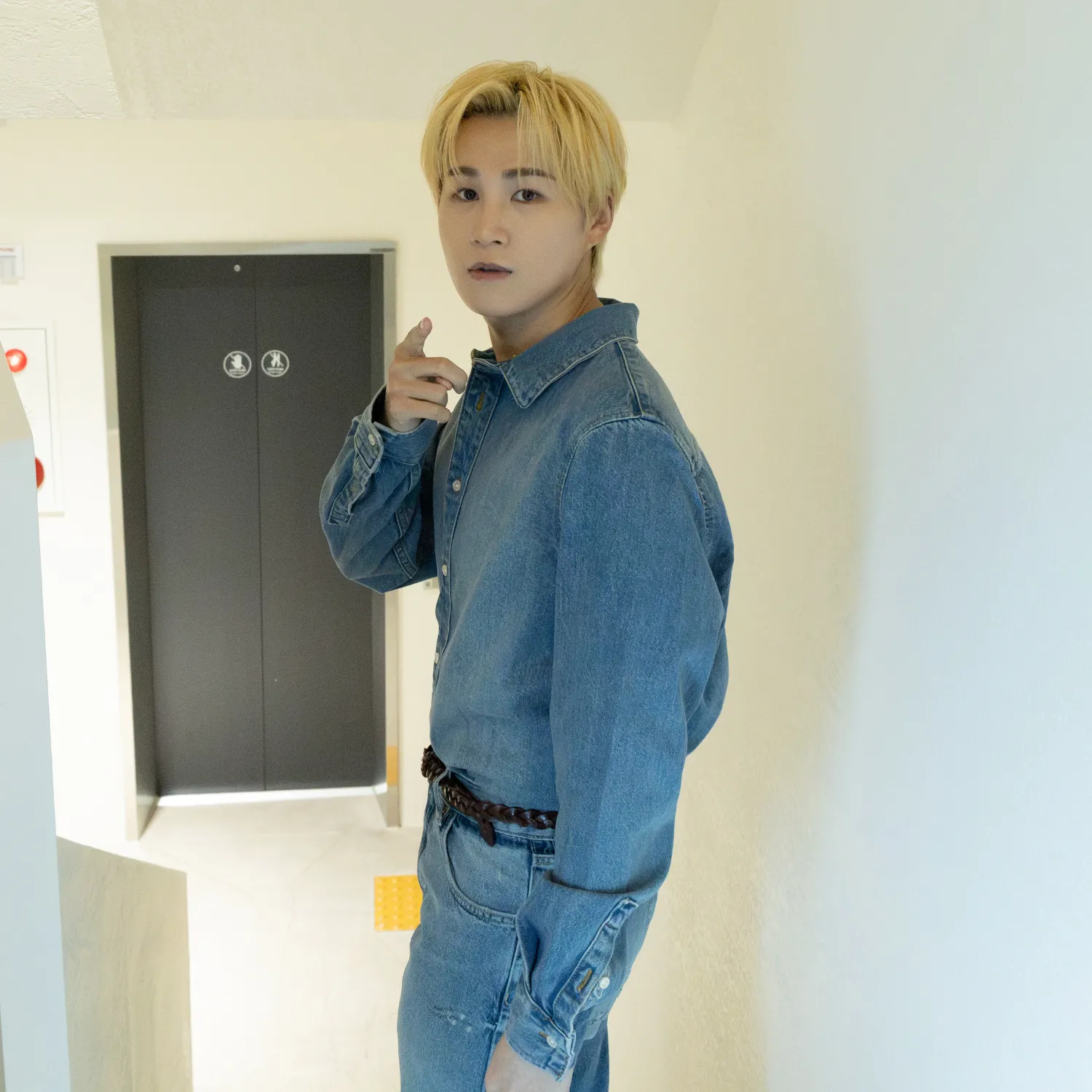 김희재의 비하인드 컷
