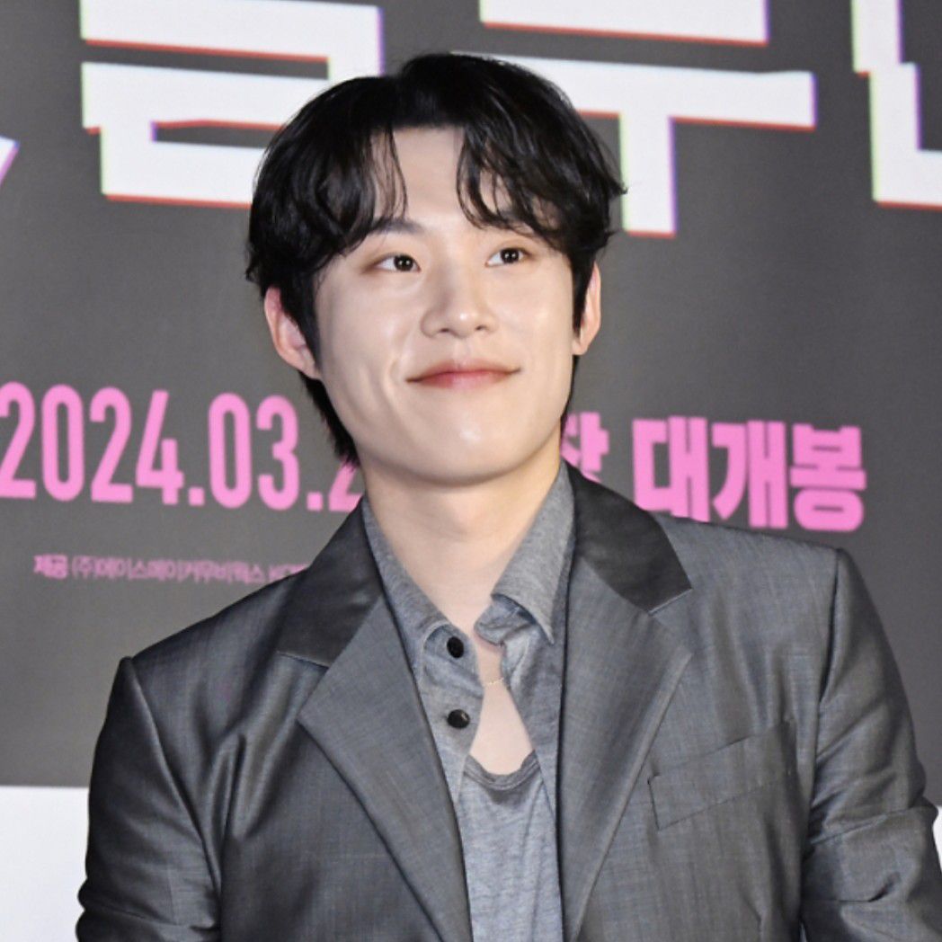 Behind-the-scenes cut of Kim Sungcheol