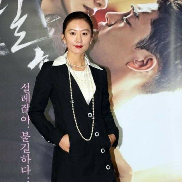 Latest photo of Kim Heeae