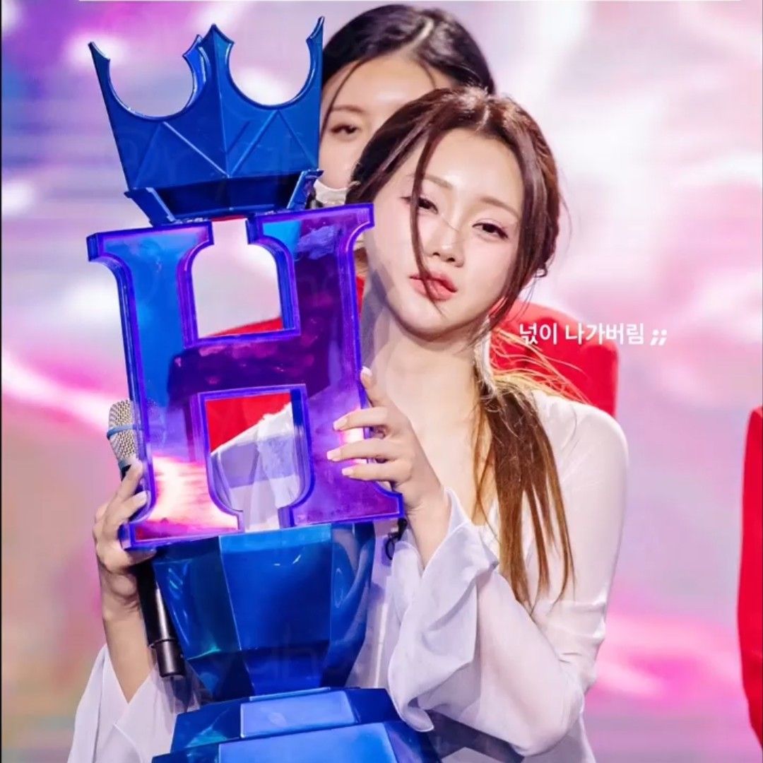 Foto kegiatan terbaru dari Hong Jiyoon