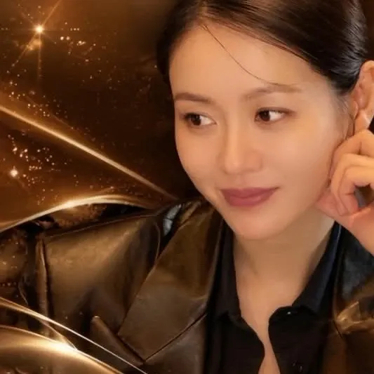 Recent activity shot of Son Yejin