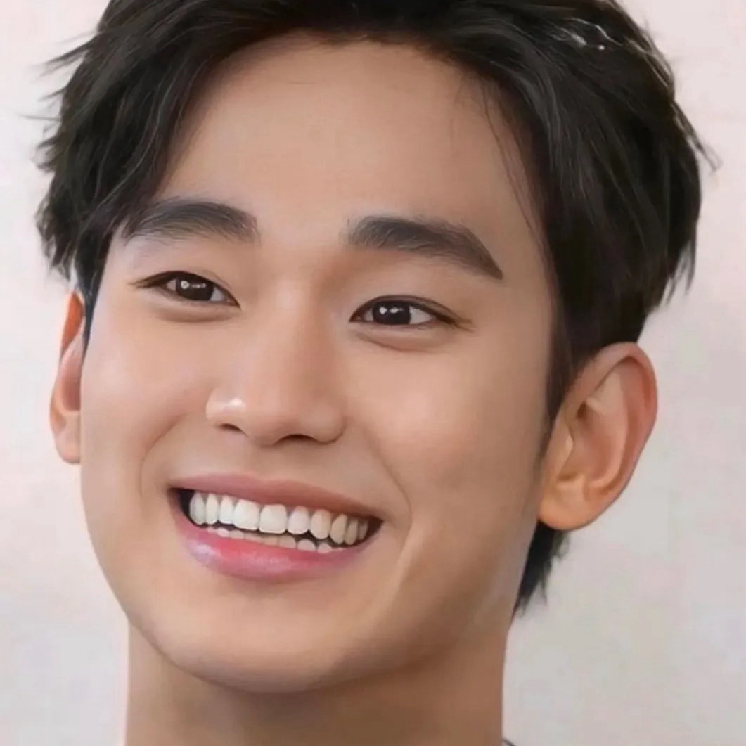 Latest photo of Kim Soohyun