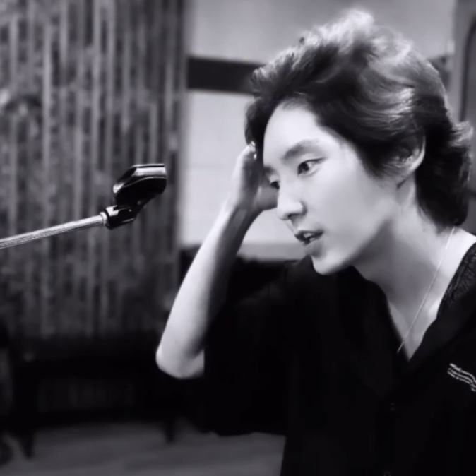 A moment captured by a fan of Lee Joongi