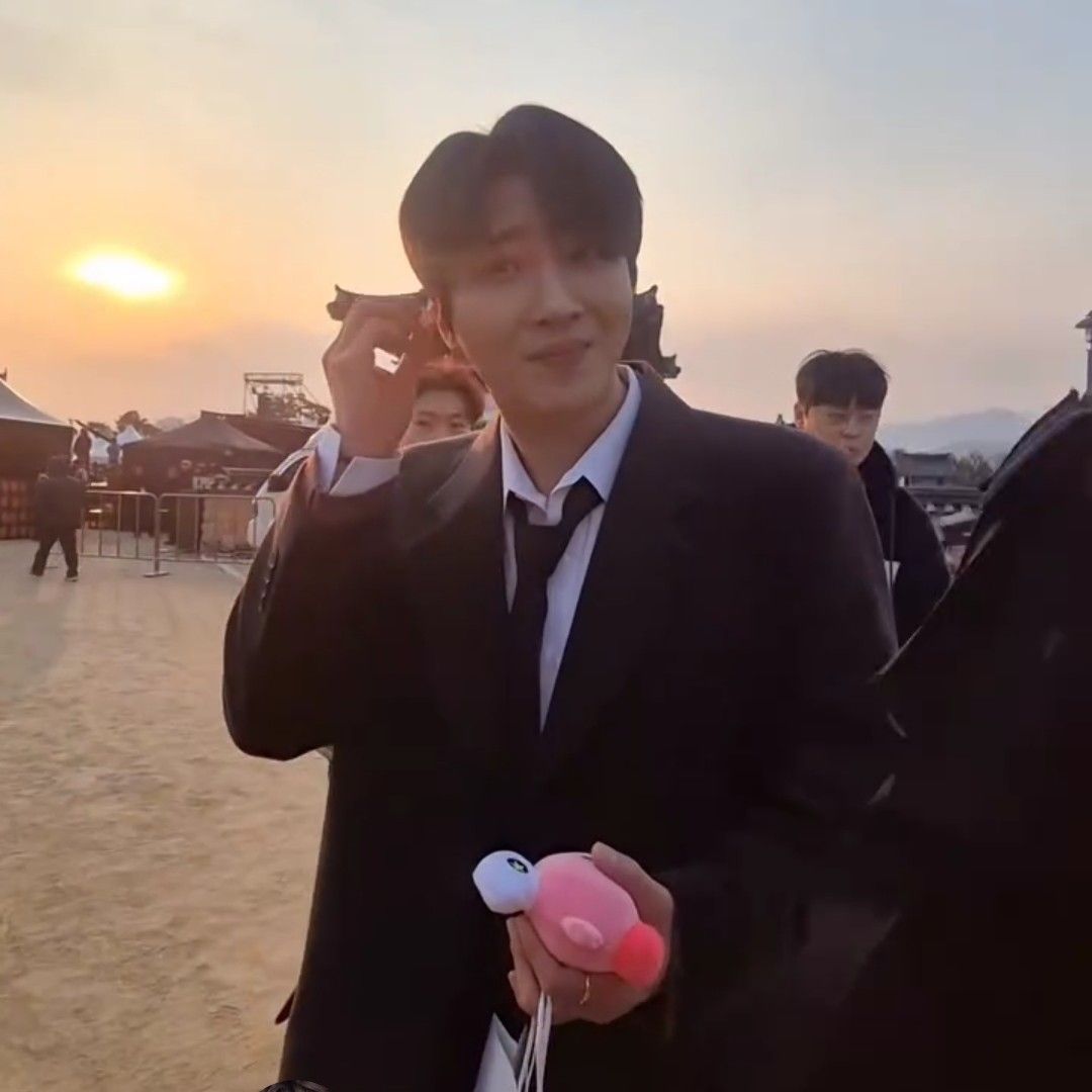 Recent activity shot of Hwang Yunsung