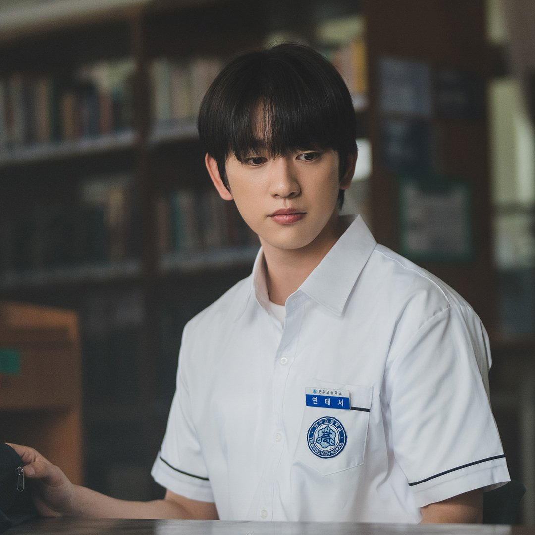 Foto terbaru dari Park Jinyoung