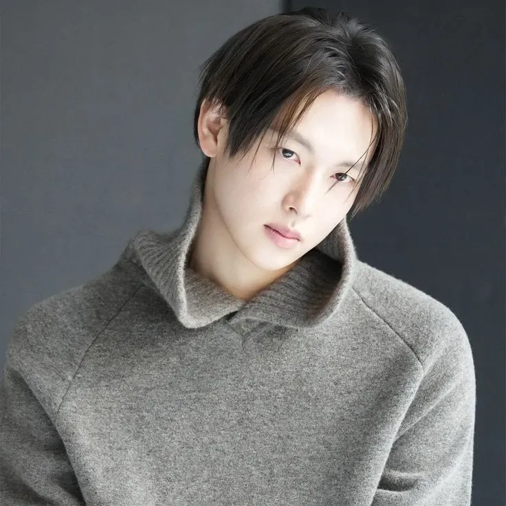 Latest photo of Yim Siwan