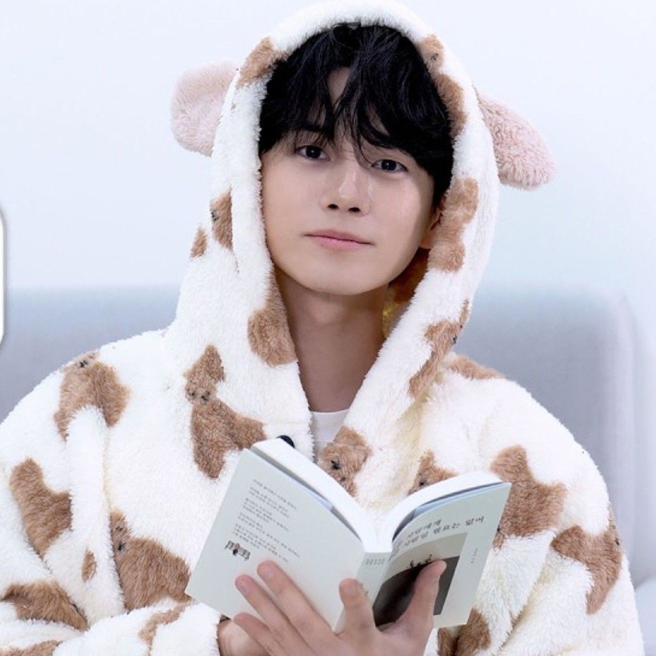 Recent activity shot of Ong Seongwu