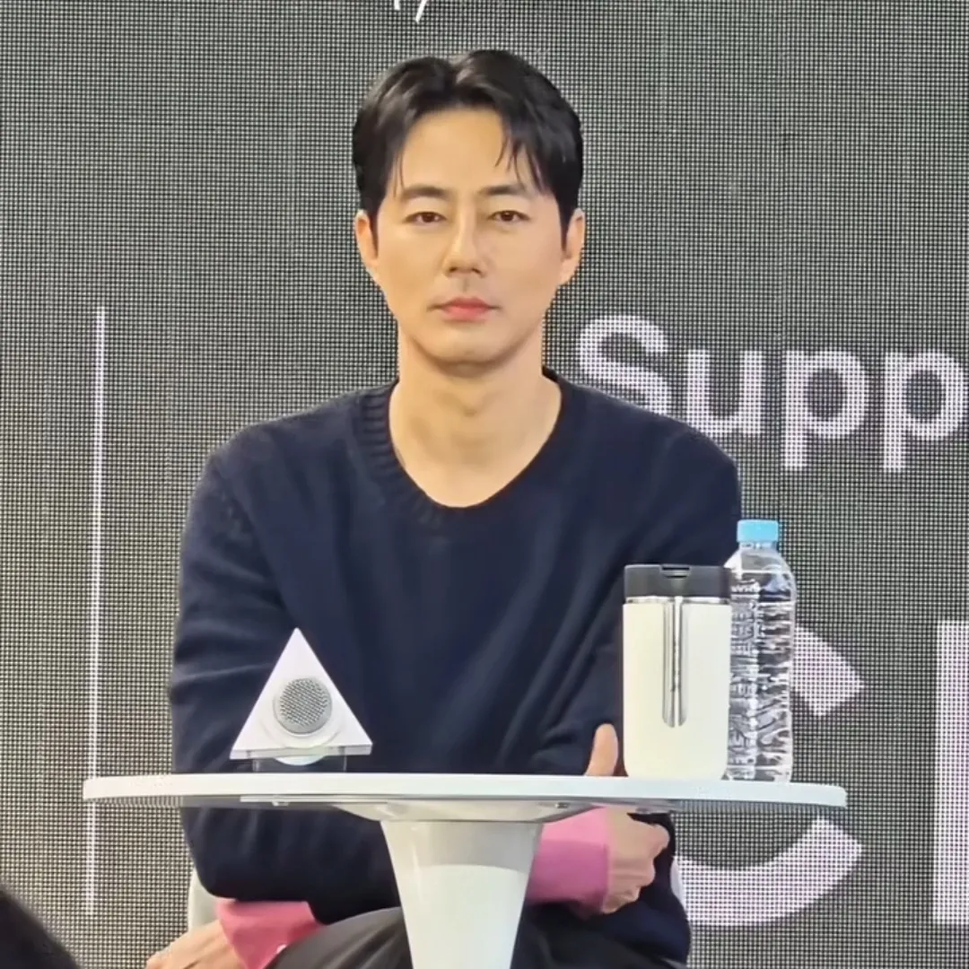 A moment captured by a fan of Jo Insung