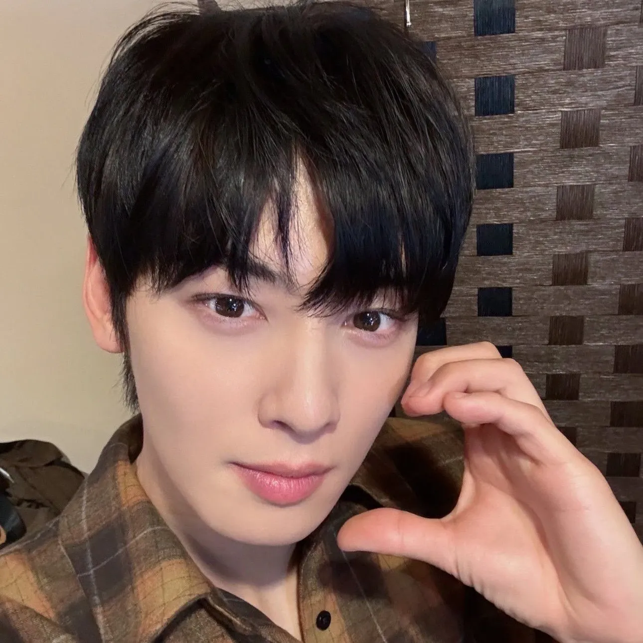 Recent activity shot of Cha Eunwoo
