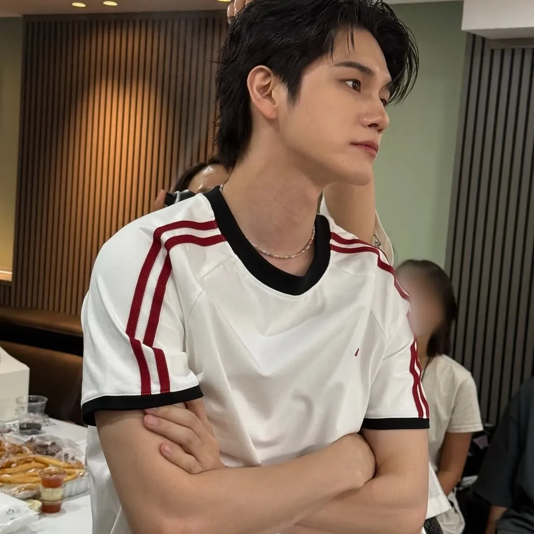 A moment captured by a fan of Ong Seongwu