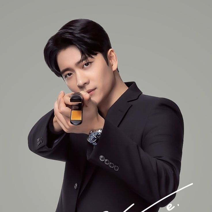 Behind-the-scenes cut of Kang Taeoh