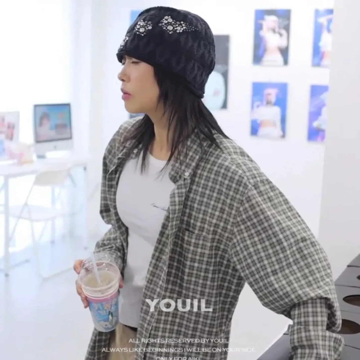Behind-the-scenes cut of Aiki