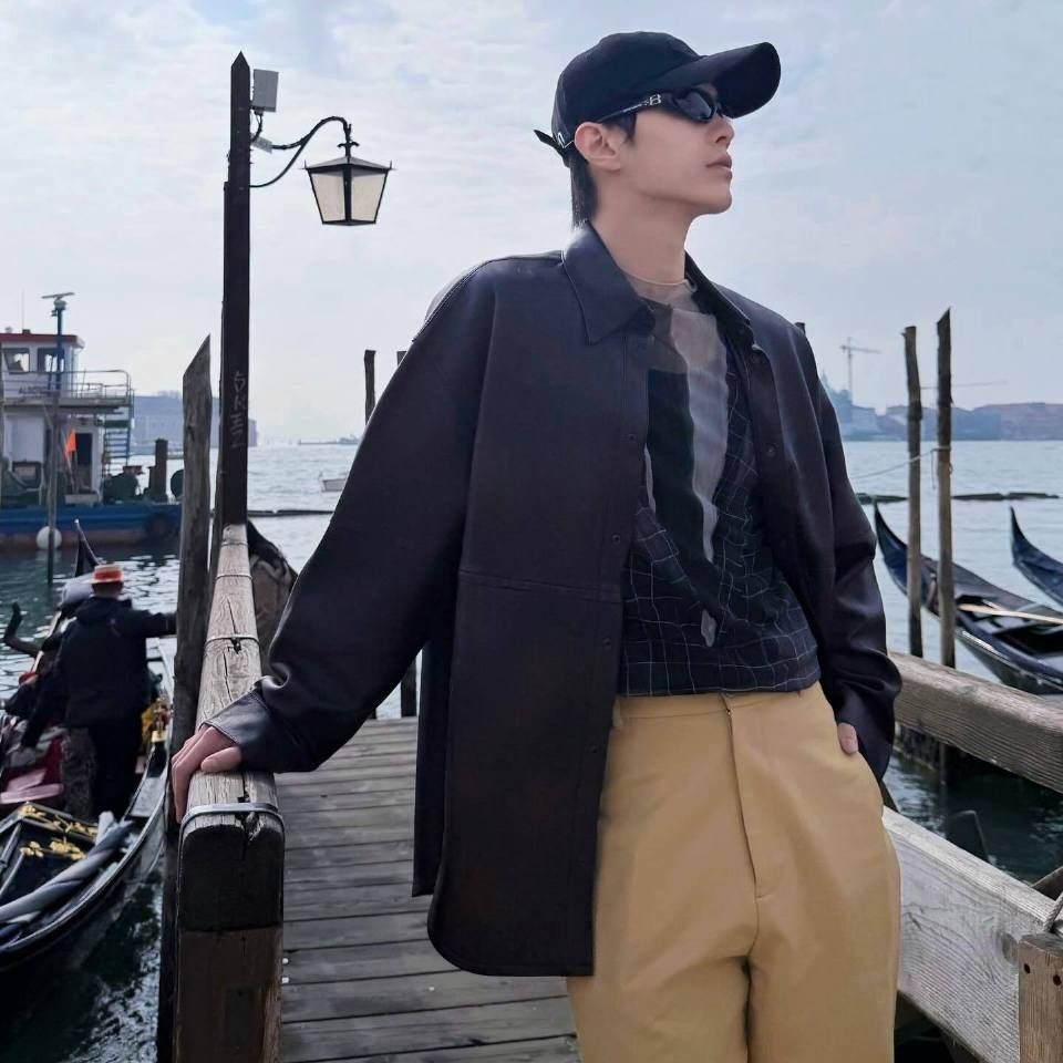 A moment captured by a fan of He Yu