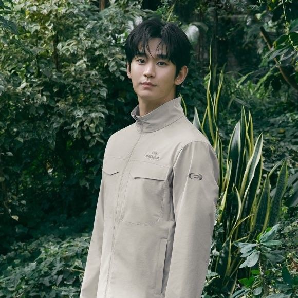 キム・スヒョンの最近の活動ショット