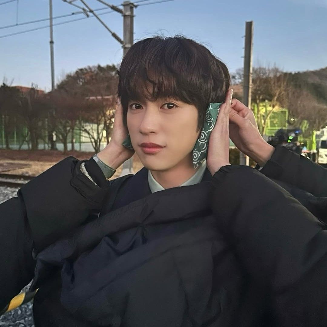 Foto kegiatan terbaru dari Park Jinyoung