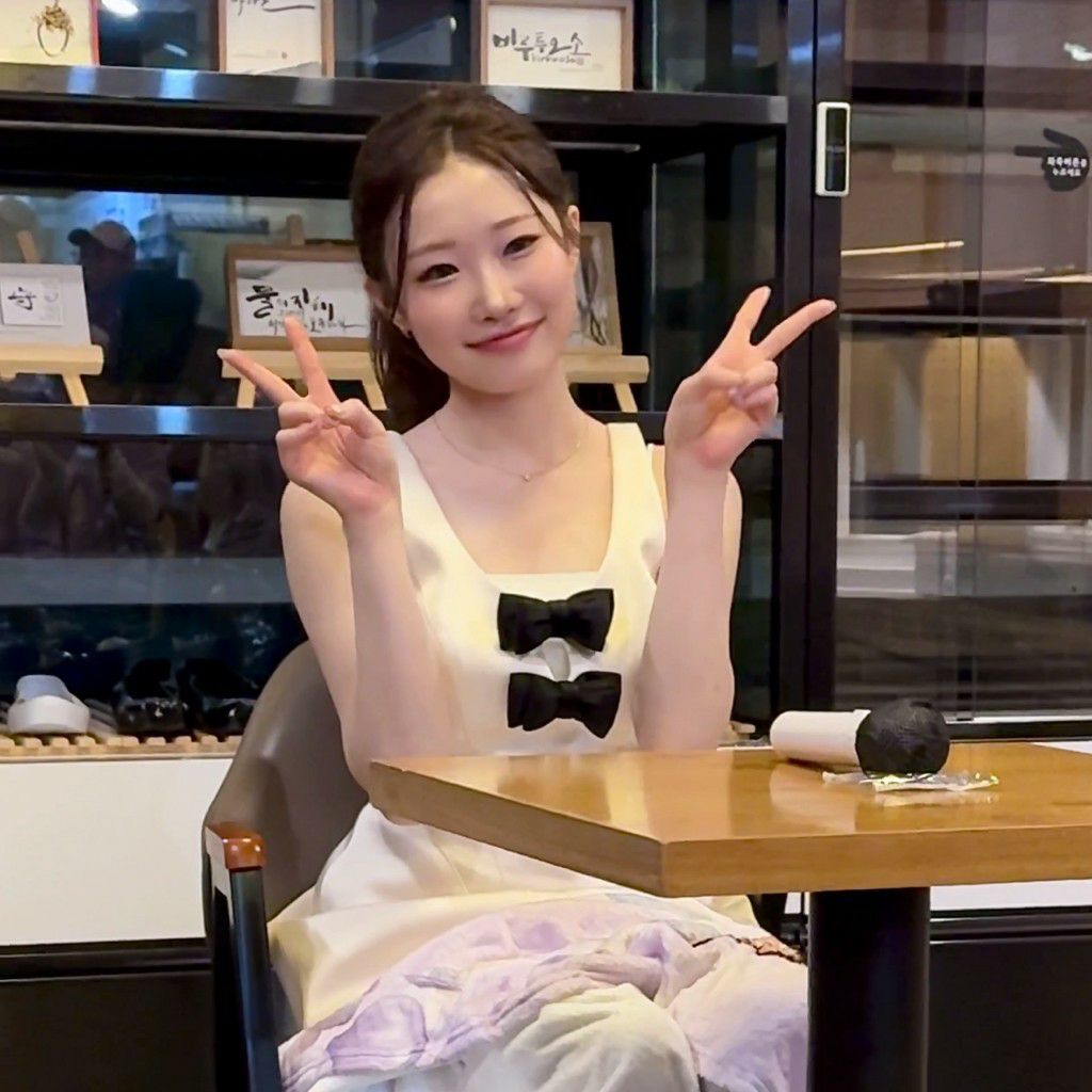 A moment captured by a fan of Jung Seojoo