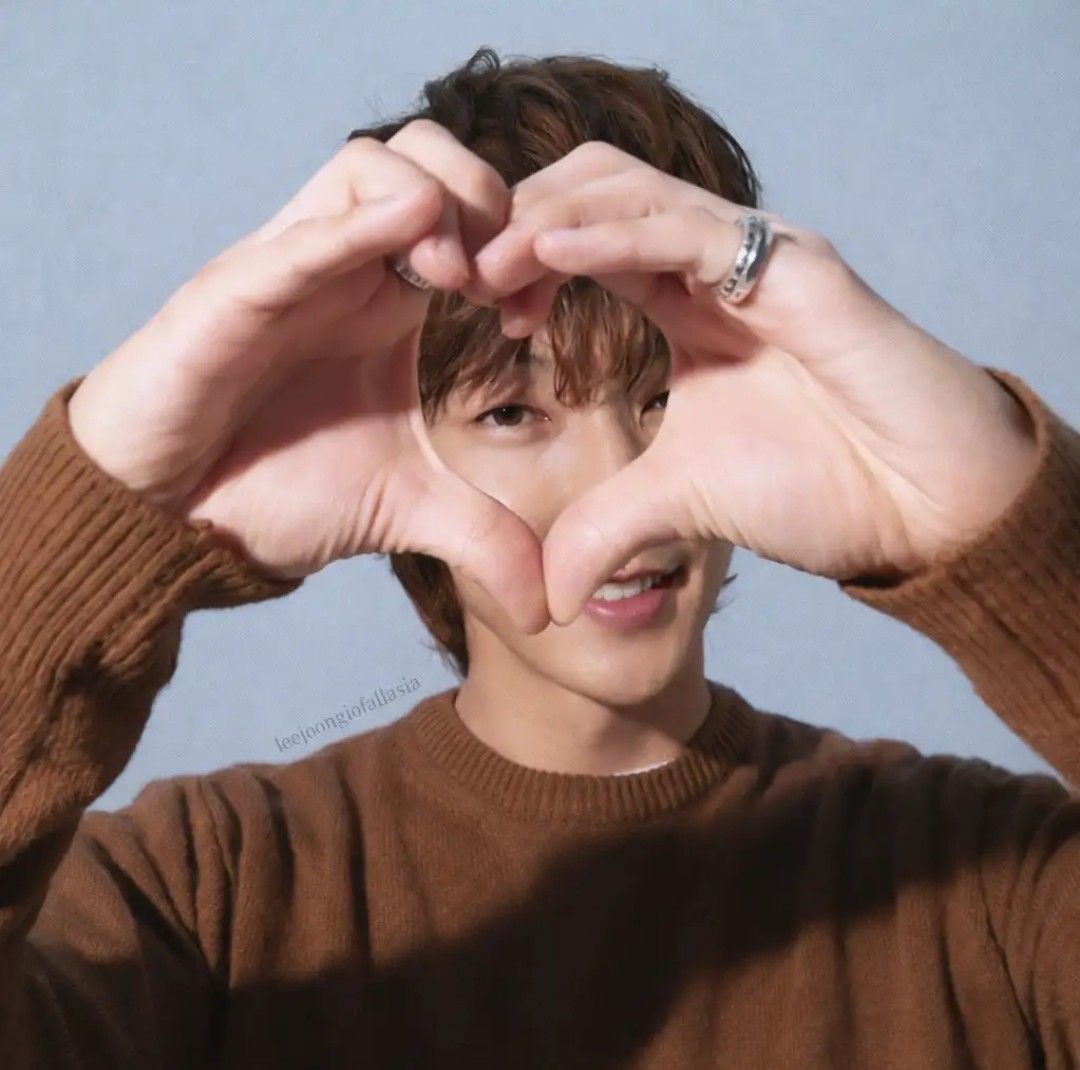 Latest photo of Lee Joongi