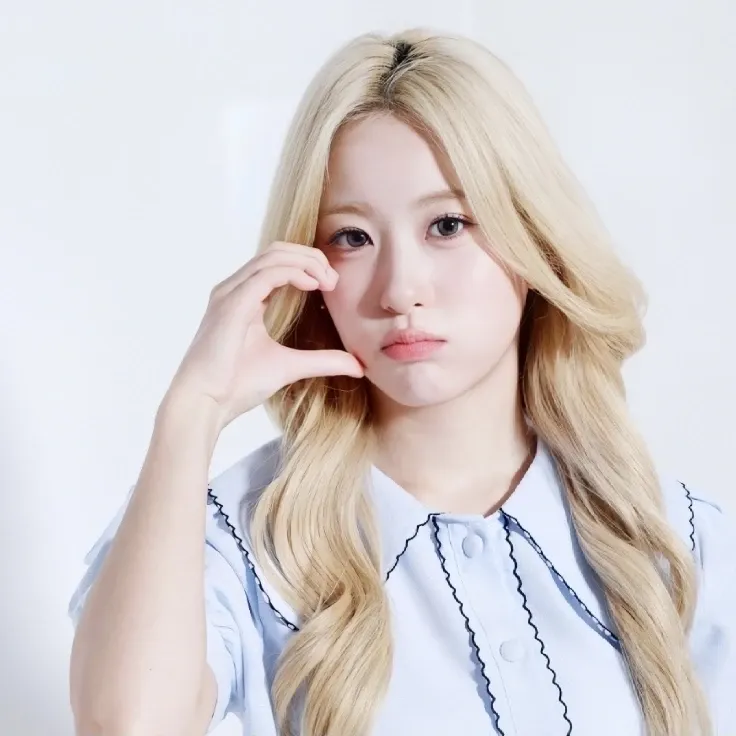Latest photo of Oh Yujin