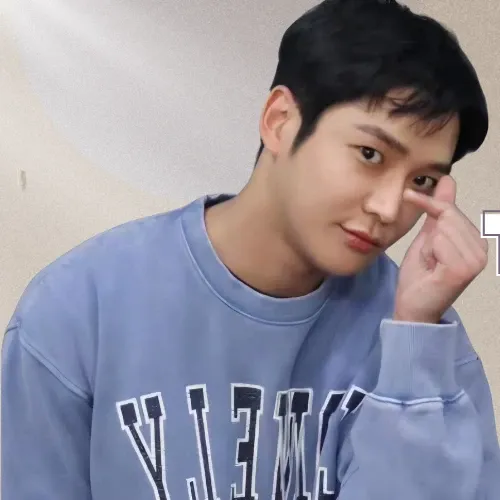 Cuplikan di balik layar dari Rowoon