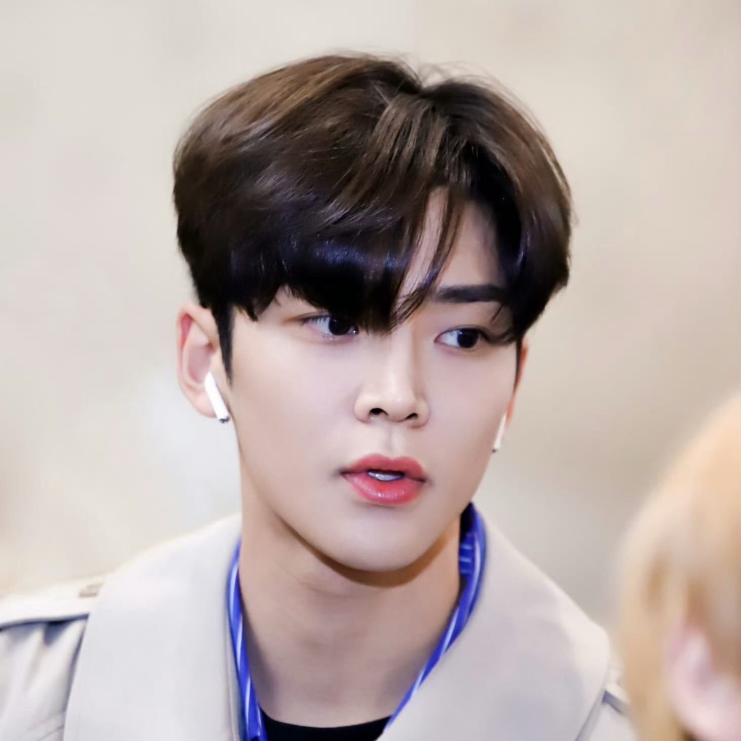 粉丝拍下的路云瞬间