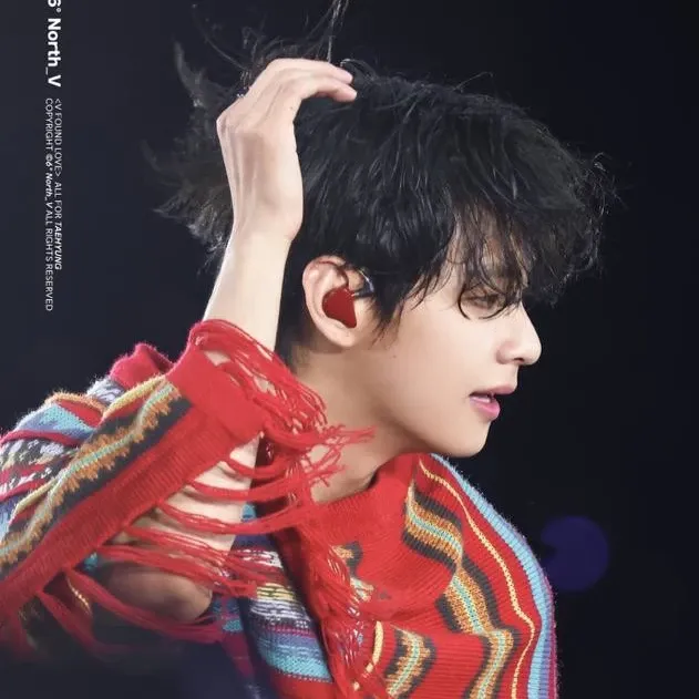 Latest photo of Kim Taehyung (V)