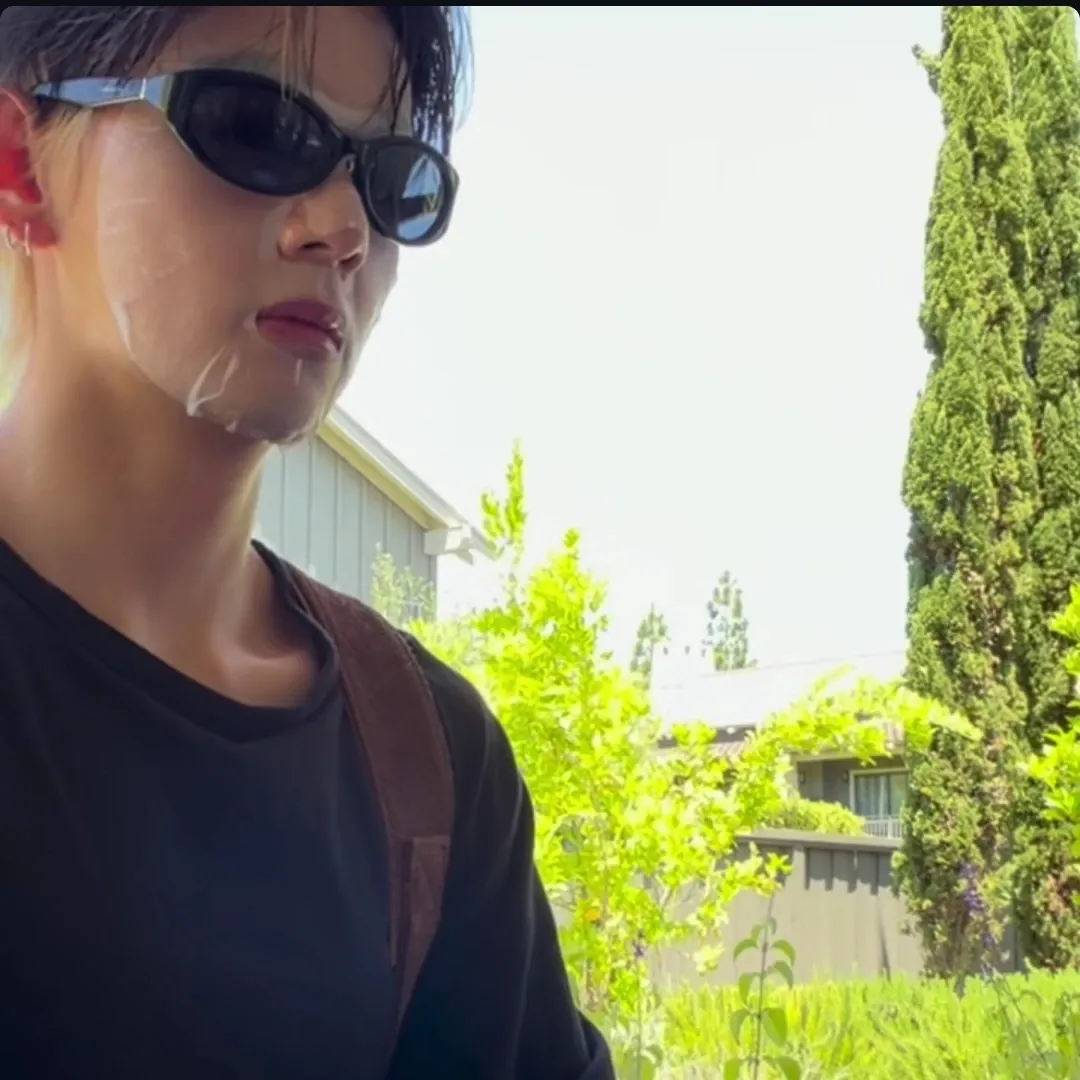 Recent activity shot of Kim Taehyung (V)