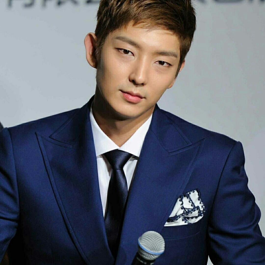 Recent activity shot of Lee Joongi