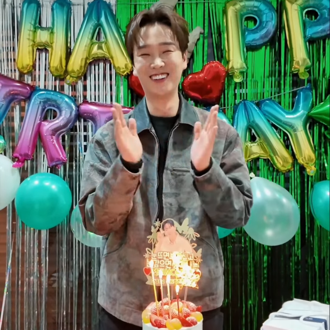 Recent activity shot of Song Minjun