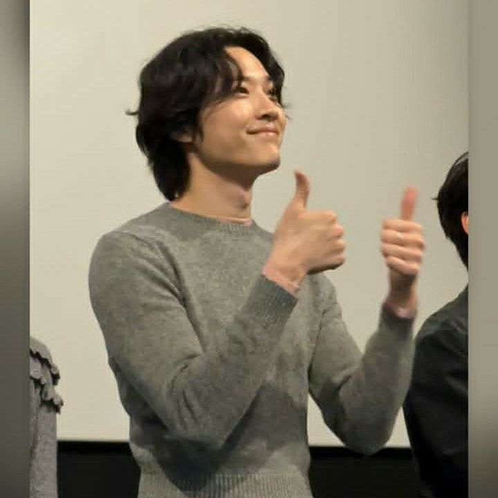 Recent activity shot of Lee Jongwon