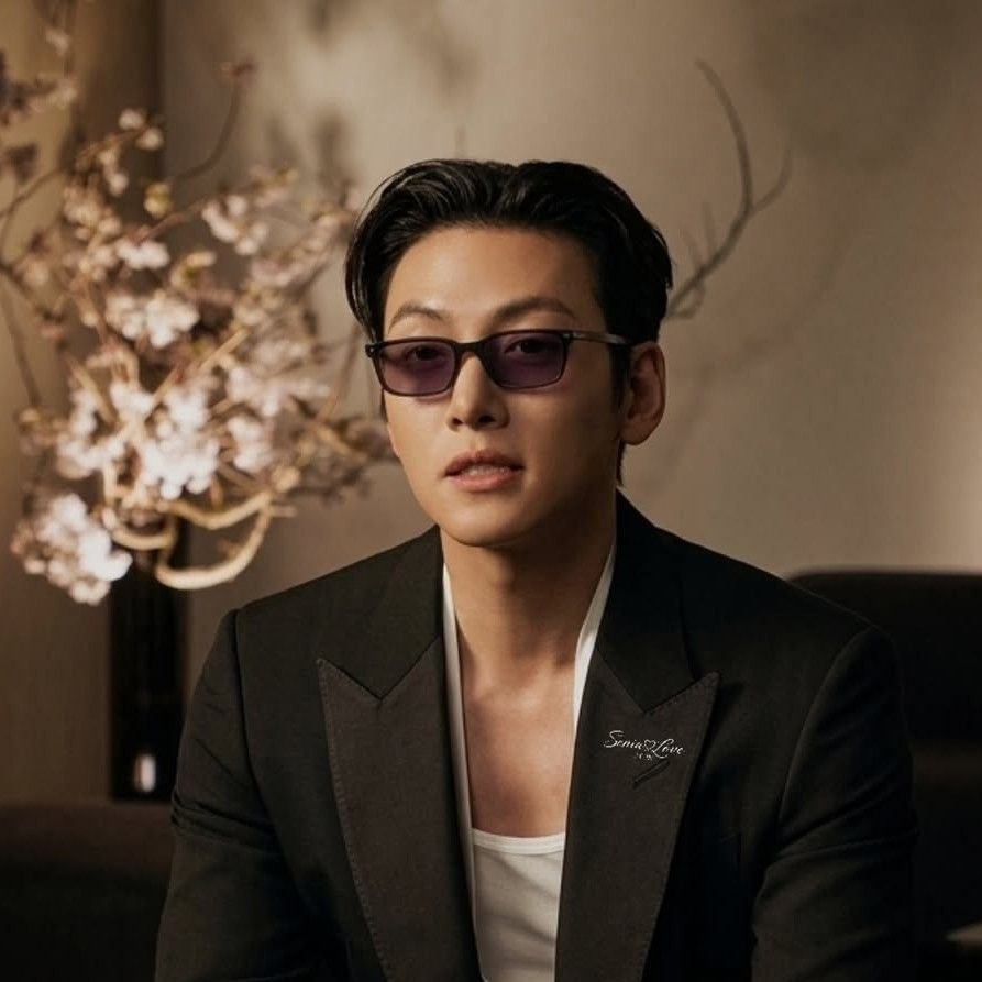 Latest photo of Ji Changwook