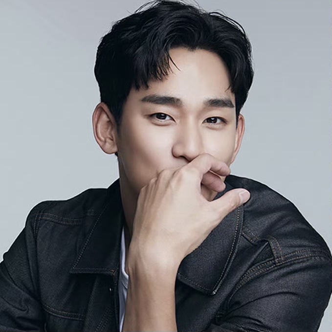 Recent activity shot of Kim Soohyun