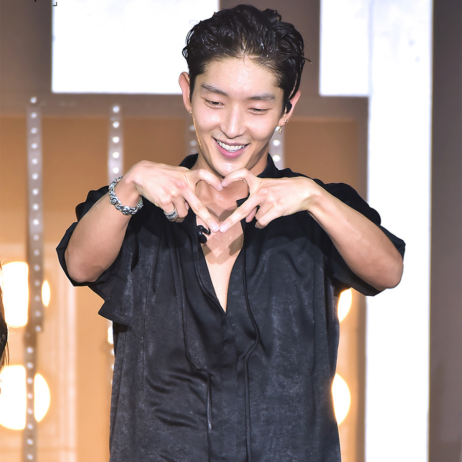이준기의 최신 사진