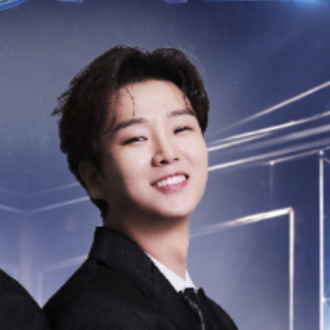 Recent activity shot of Song Minjun