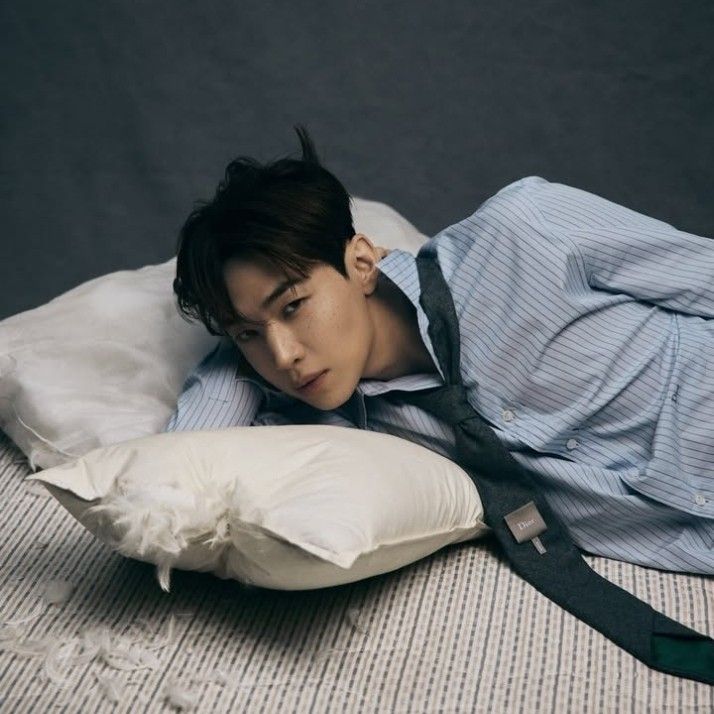 A moment captured by a fan of Henry